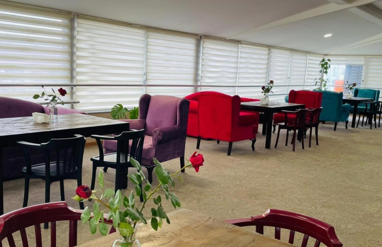 Aura Boutique Hotel Batumi Eksteriør billede