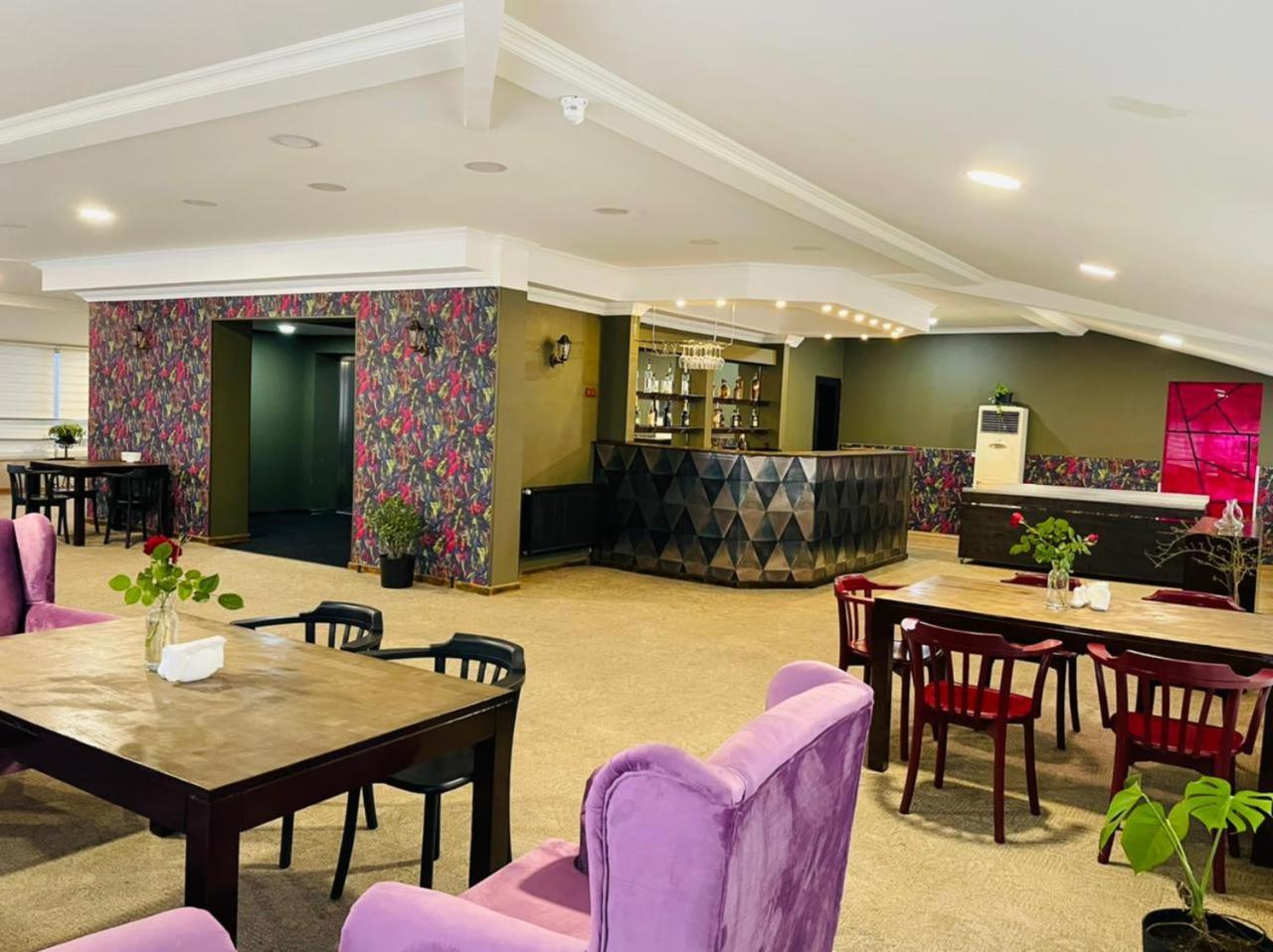 Aura Boutique Hotel Batumi Eksteriør billede