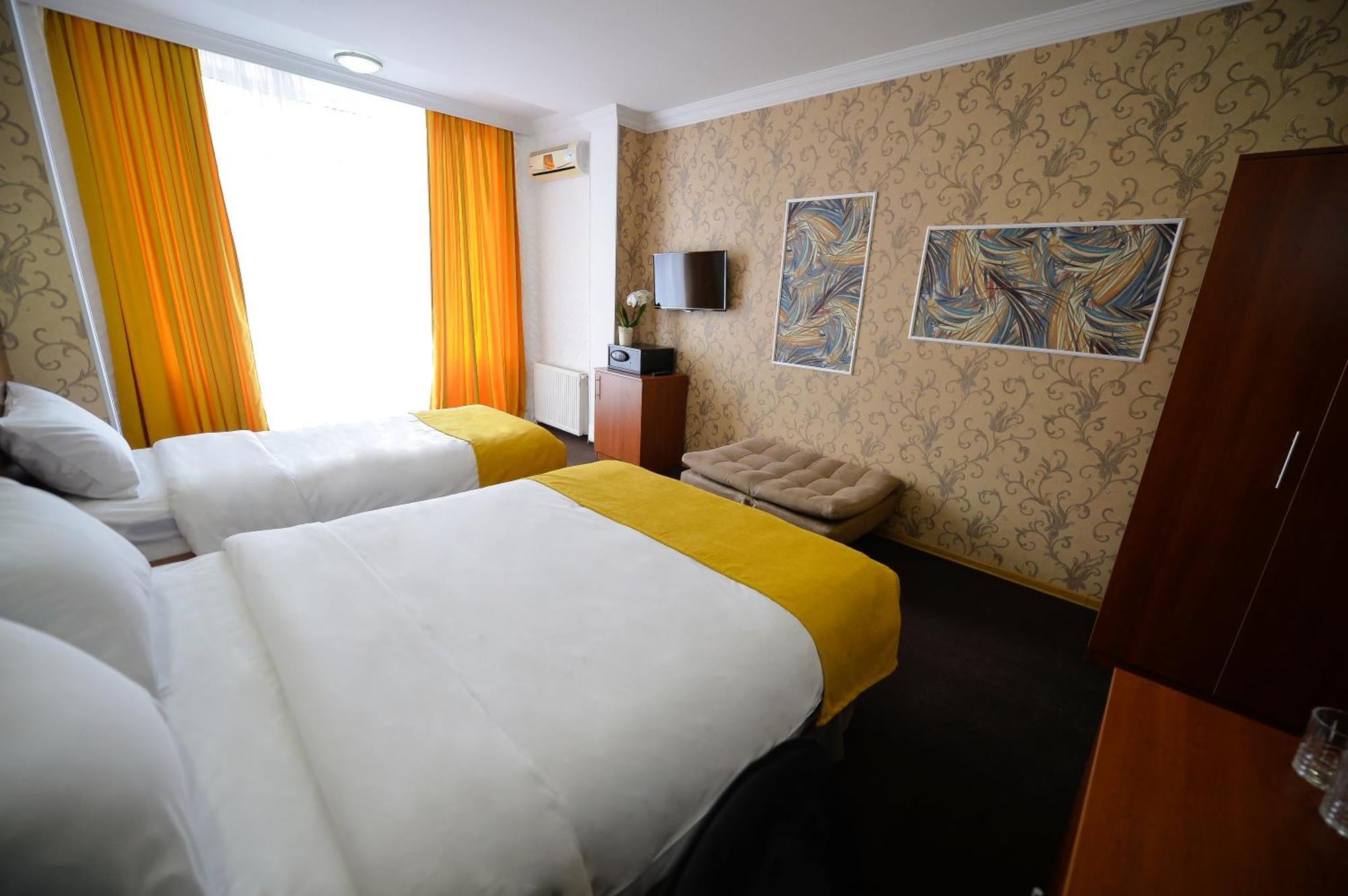 Aura Boutique Hotel Batumi Eksteriør billede