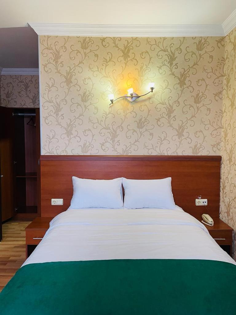 Aura Boutique Hotel Batumi Værelse billede
